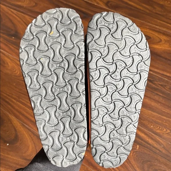 BIRKENSTOCK Arizona Birko-Flor Arizona Metallic Copper( Rose Gold) Sandals - Picture 8 of 17